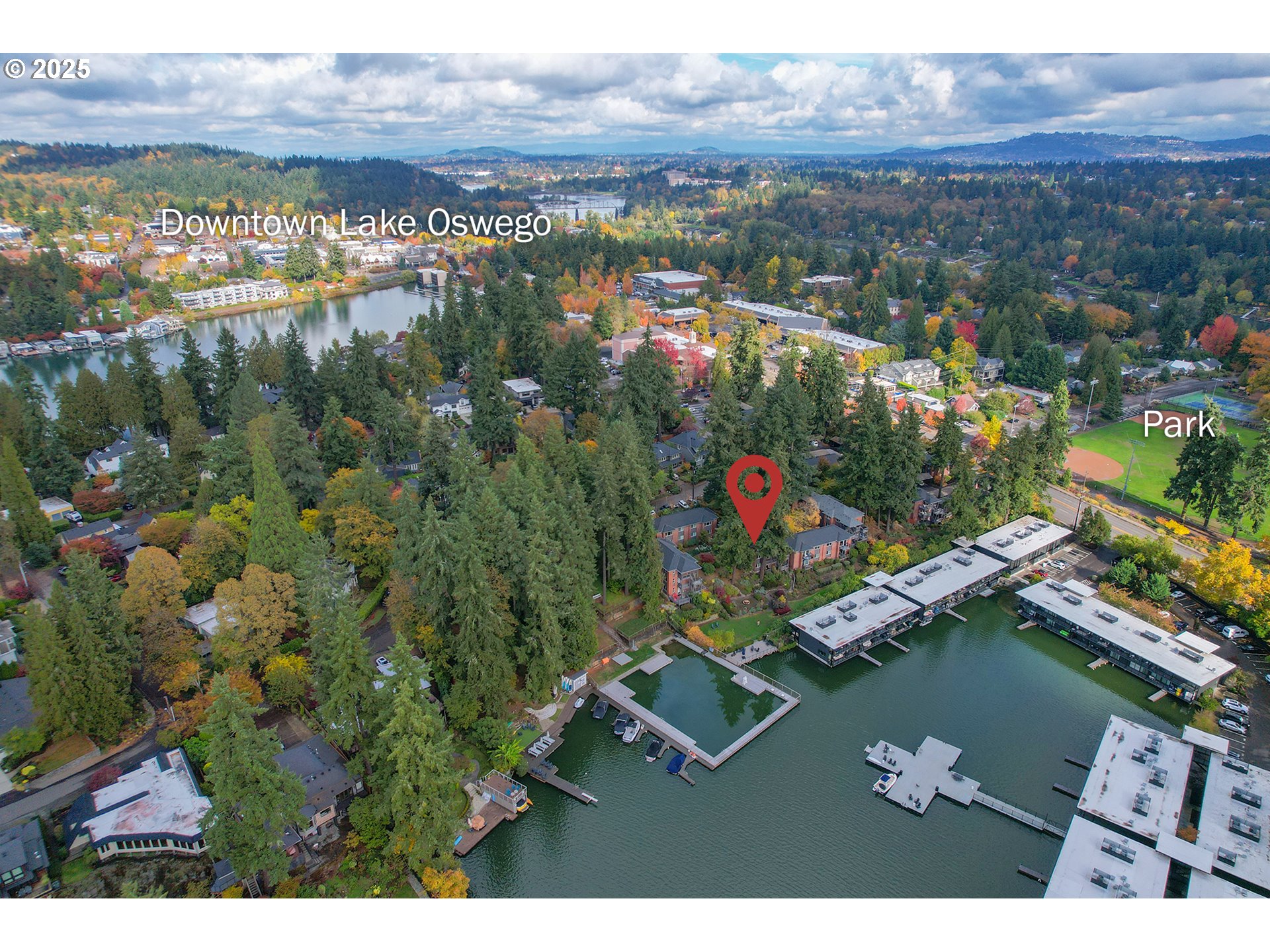222 Ridgeway Road Lake Oswego, OR 97034 - Photo 6 of 37 Gallery Image 6