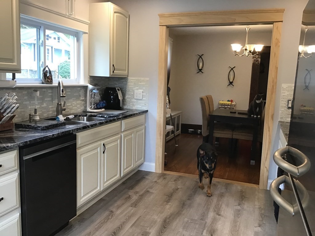 12 Adelle Circuit Worcester, MA 01607 - Photo 3 of 11 Gallery Image 3
