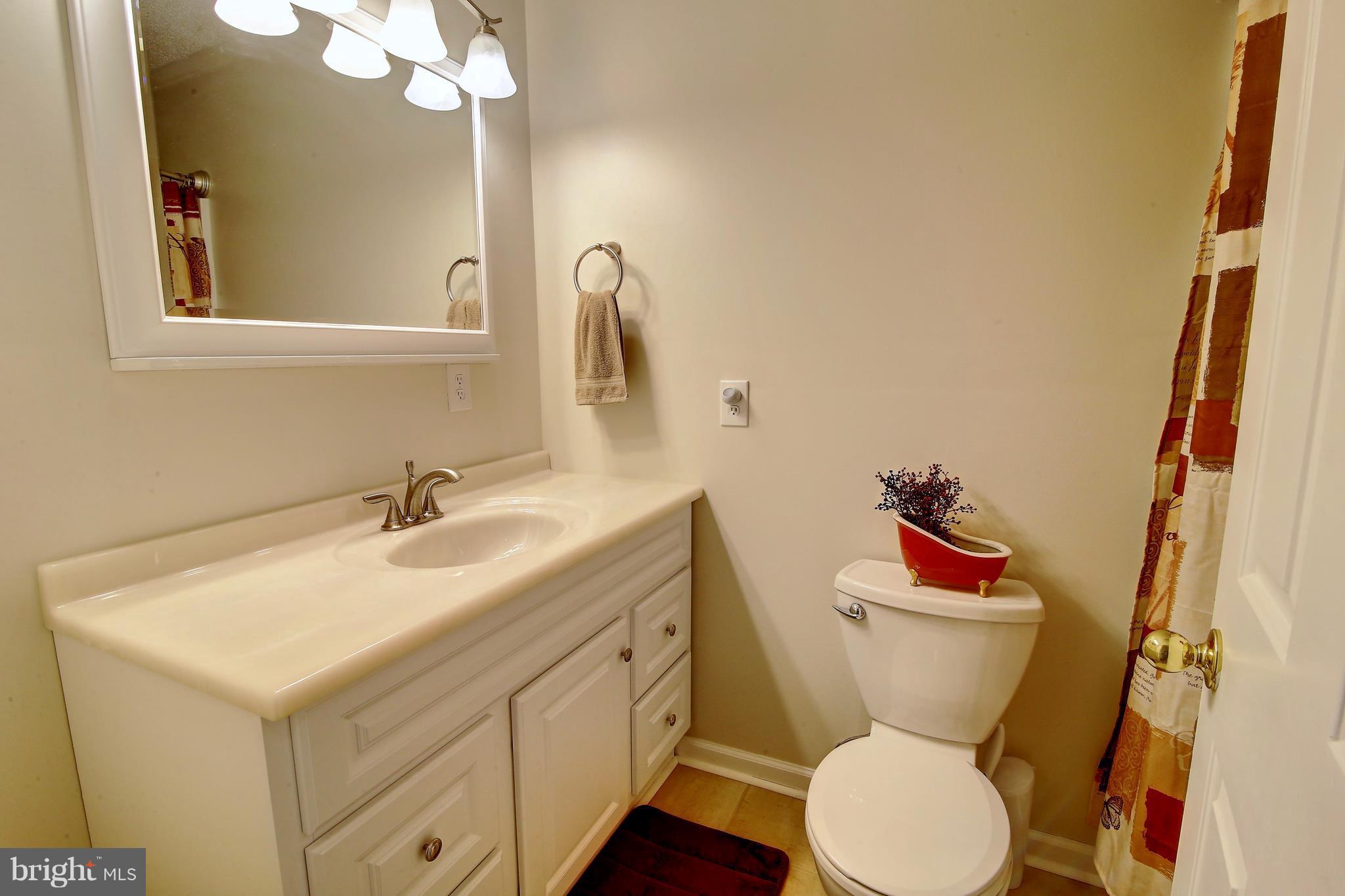 492 Lloyd Road Summit Point, WV 25446 - Photo 22 of 30 Bath