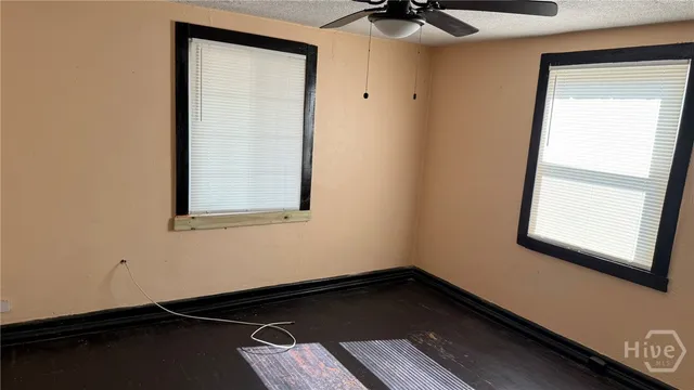 $1,700 | 1129 Darwin Street, Savannah, GA 31415