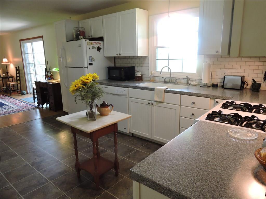 5812 Fairlee Road Anderson, IN 46013 - Photo 14 of 34 Gallery Image 14