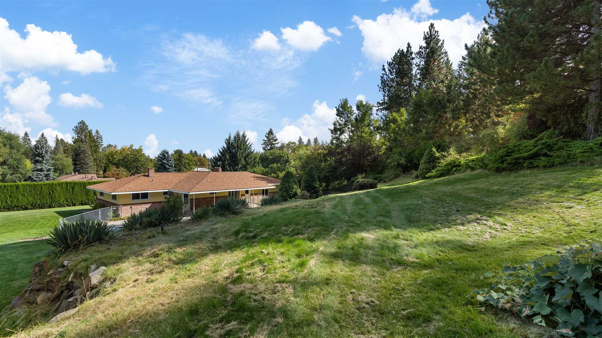 724 West Ivanhoe Road Spokane, WA 99218 - Photo 23 of 28