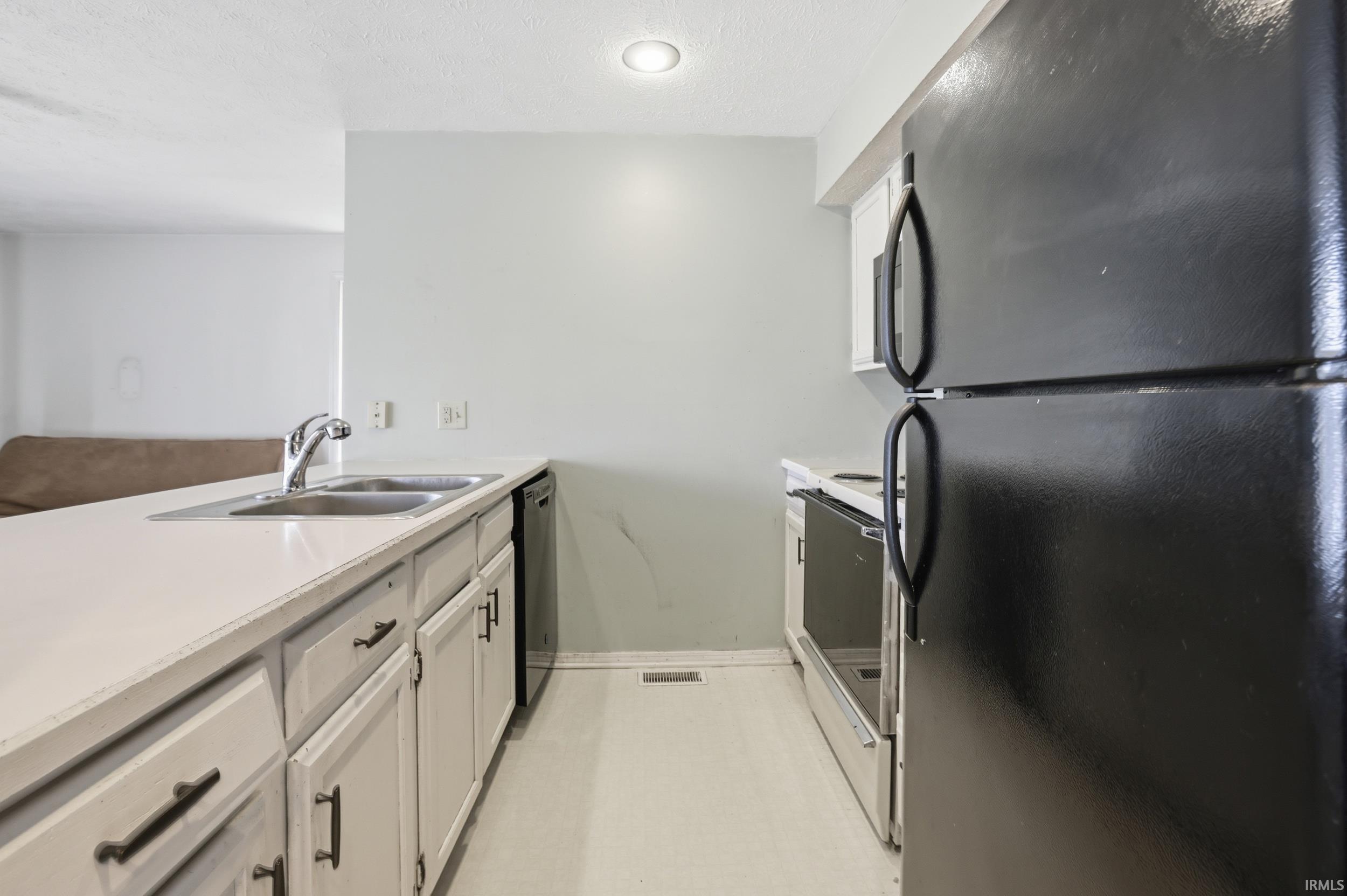 1310 South College Mall Road, Unit F5 Bloomington, IN 47401 - Photo 10 of 23