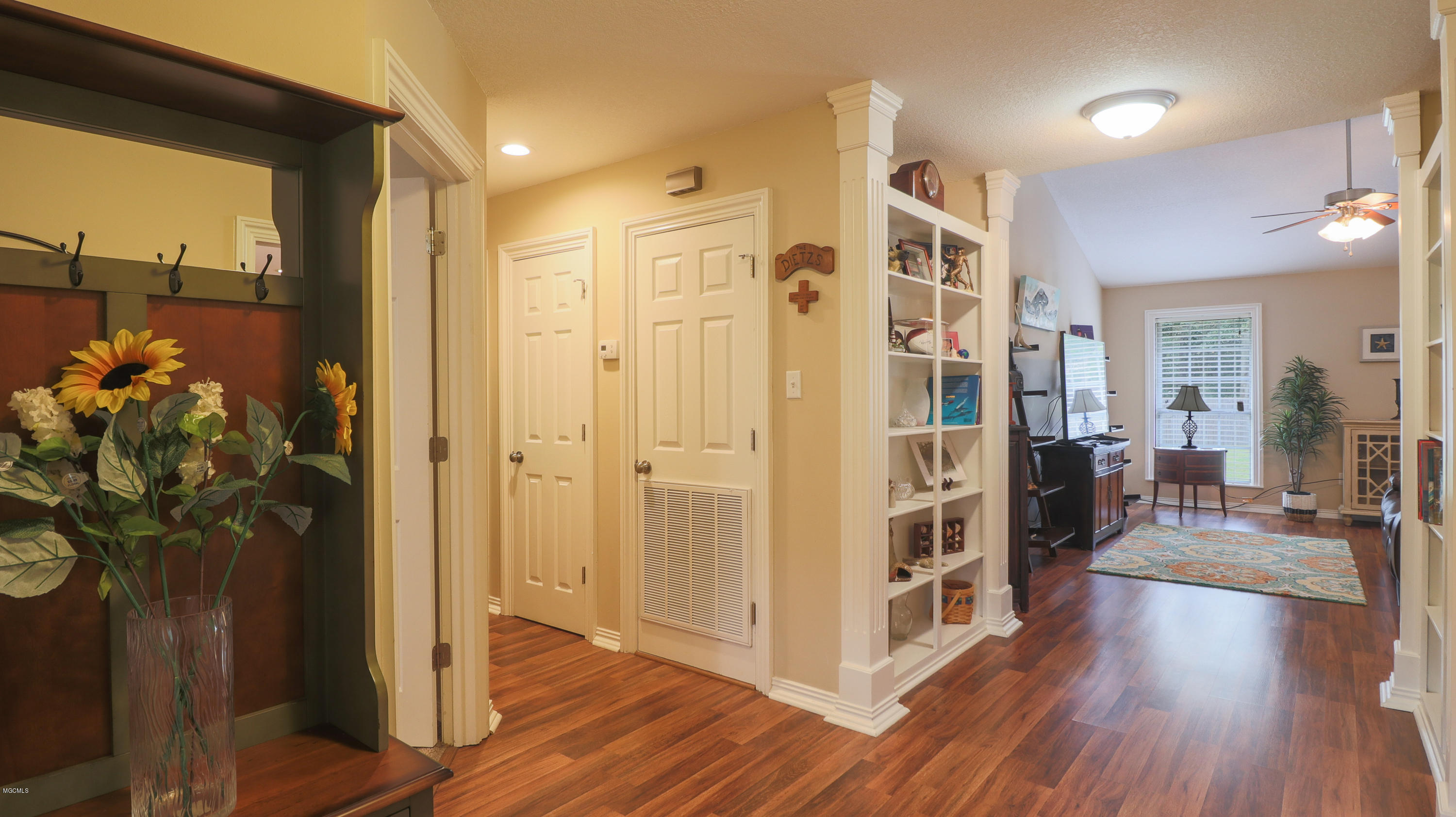 9328 Old Walnut Road Ocean Springs, MS 39564 - Photo 3 of 23 Old Walnut-102