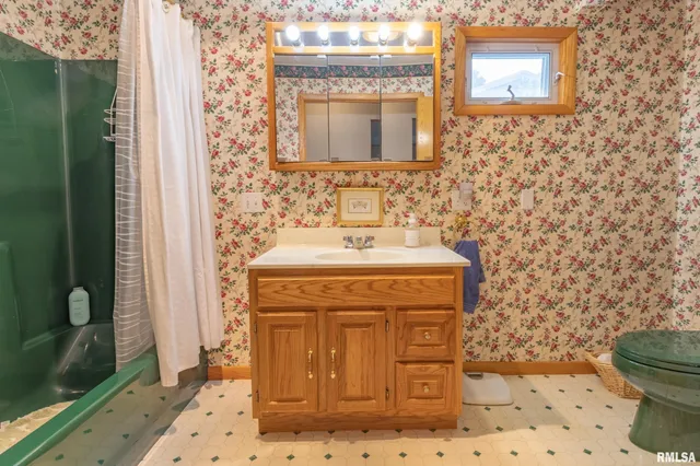 $115,500 | 409 West Fisk Street, Macomb, IL 61455