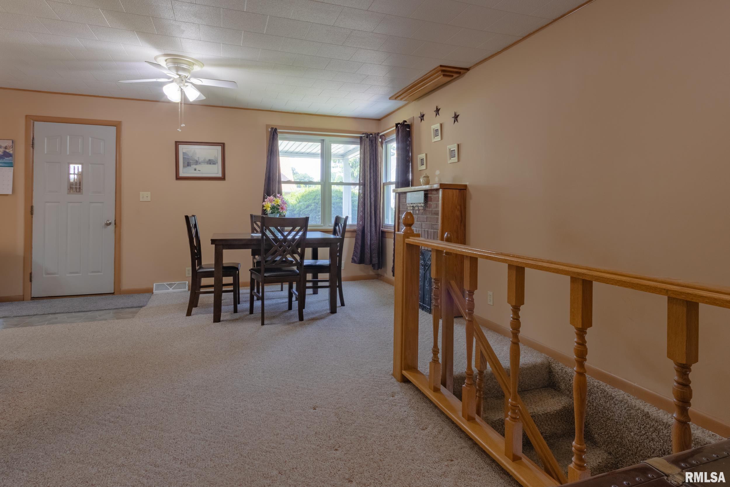 409 West Fisk Street Macomb, IL 61455 - Photo 18 of 36