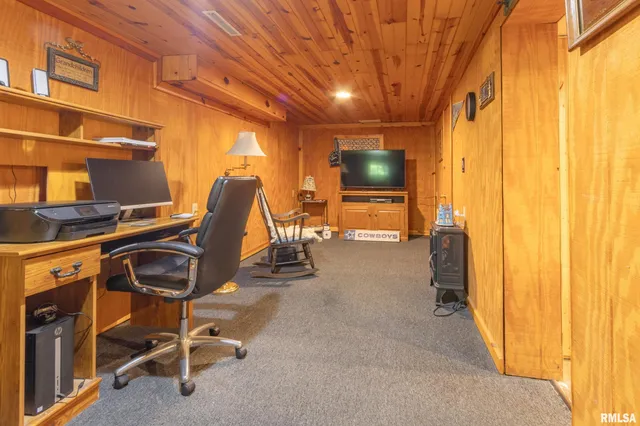 $115,500 | 409 West Fisk Street, Macomb, IL 61455