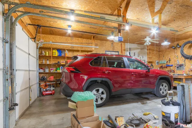 $115,500 | 409 West Fisk Street, Macomb, IL 61455