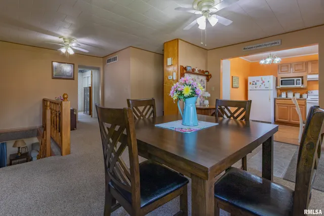 $115,500 | 409 West Fisk Street, Macomb, IL 61455