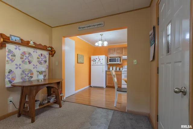 $115,500 | 409 West Fisk Street, Macomb, IL 61455