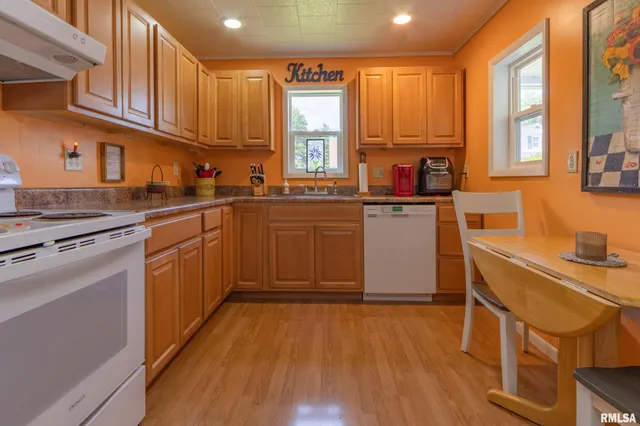 $115,500 | 409 West Fisk Street, Macomb, IL 61455