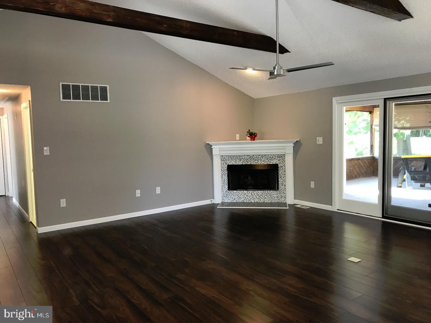 160 New Freedom Road Berlin, NJ 08009 - Photo 3 of 25 Great Room