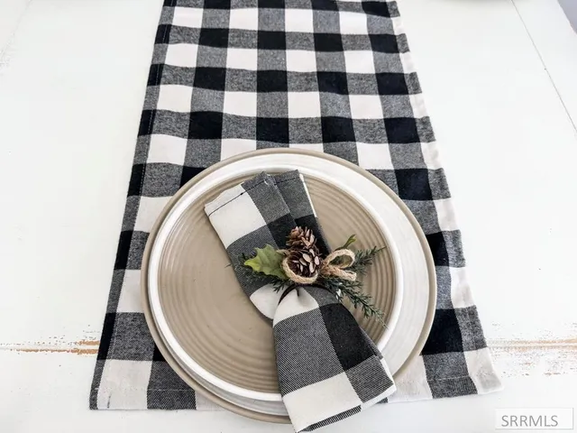 $670,000 | 7281 North 45th East, Idaho Falls, ID 83401