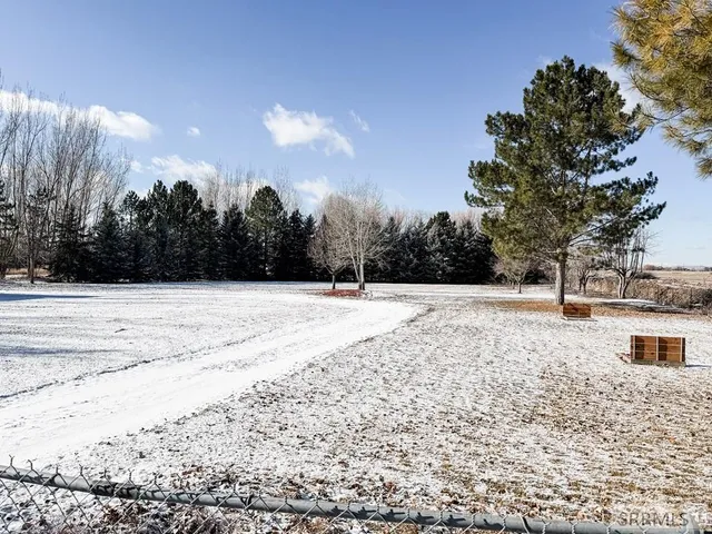 $670,000 | 7281 North 45th East, Idaho Falls, ID 83401