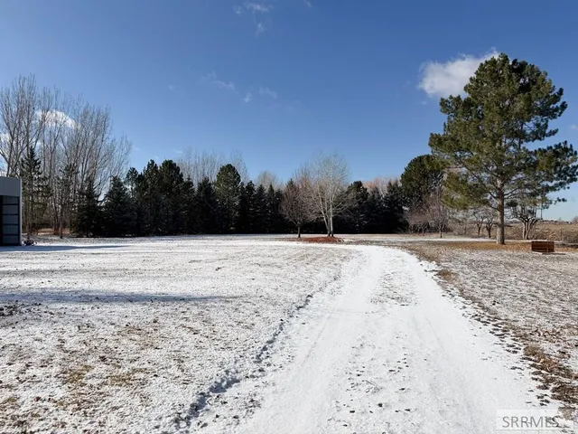 $670,000 | 7281 North 45th East, Idaho Falls, ID 83401