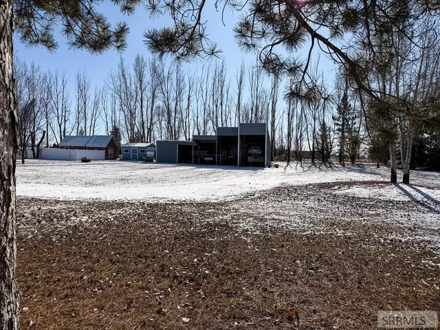 $670,000 | 7281 North 45th East, Idaho Falls, ID 83401