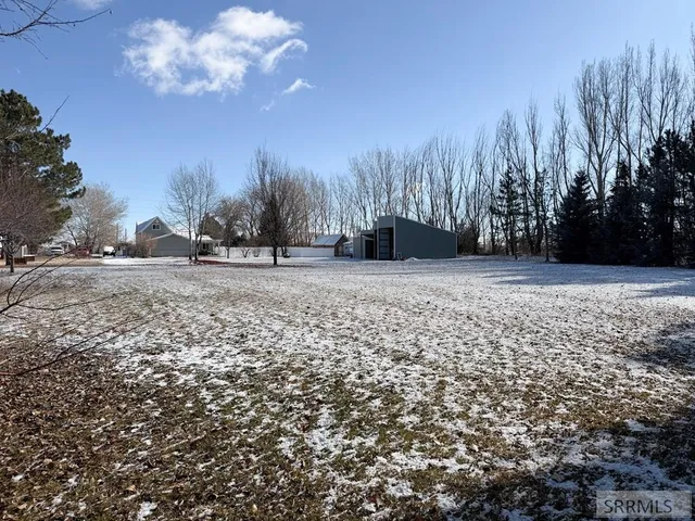 $670,000 | 7281 North 45th East, Idaho Falls, ID 83401