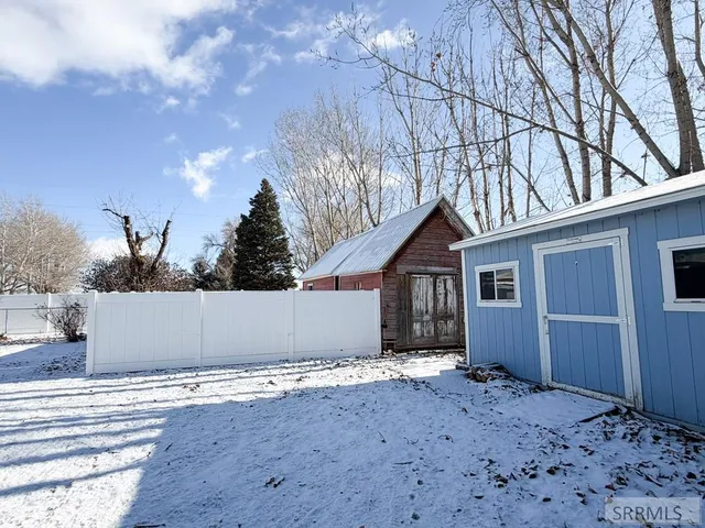 $670,000 | 7281 North 45th East, Idaho Falls, ID 83401