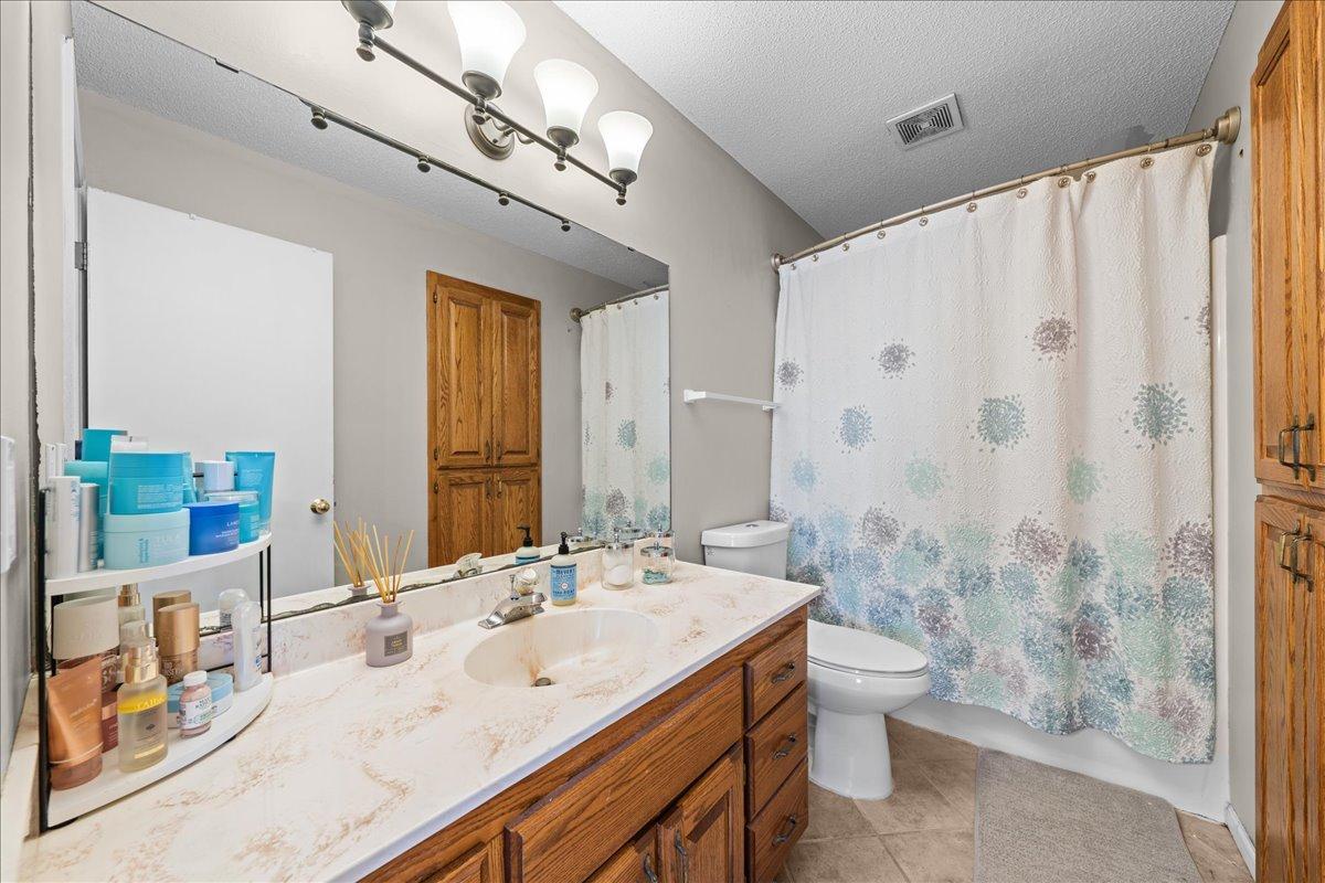 139 Ridge Way Mahtomedi, MN 55115 - Photo 16 of 30
