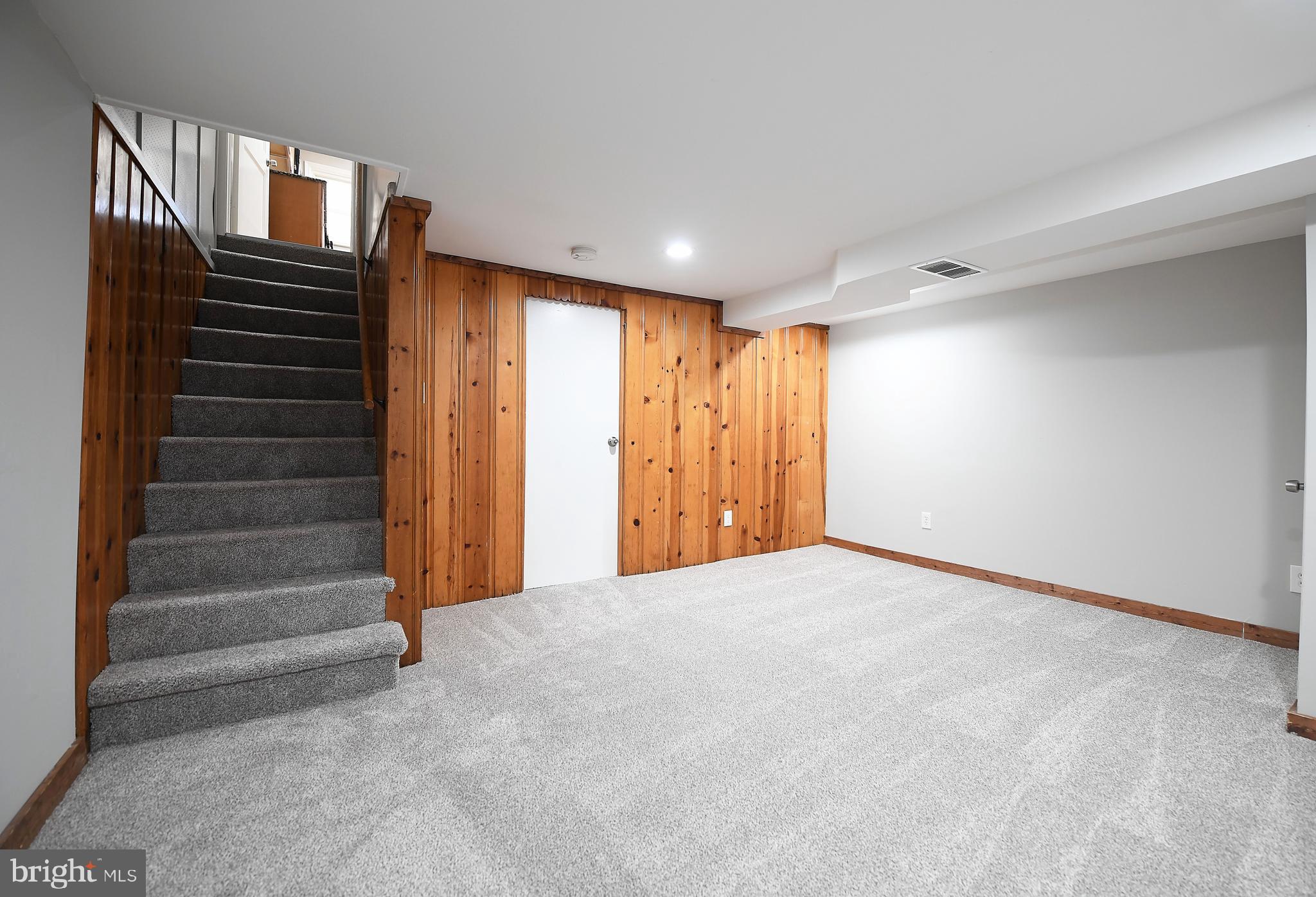 2210 Coralthorn Road Baltimore, MD 21220 - Photo 4 of 24