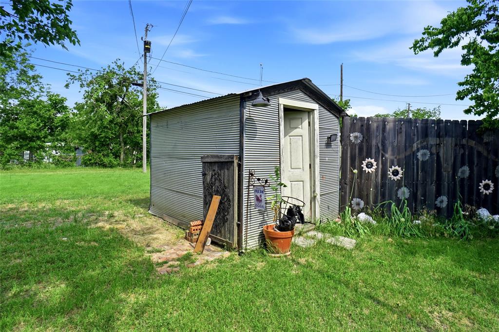 904 South Perrin Street Decatur, TX 76234 - Photo 25 of 31