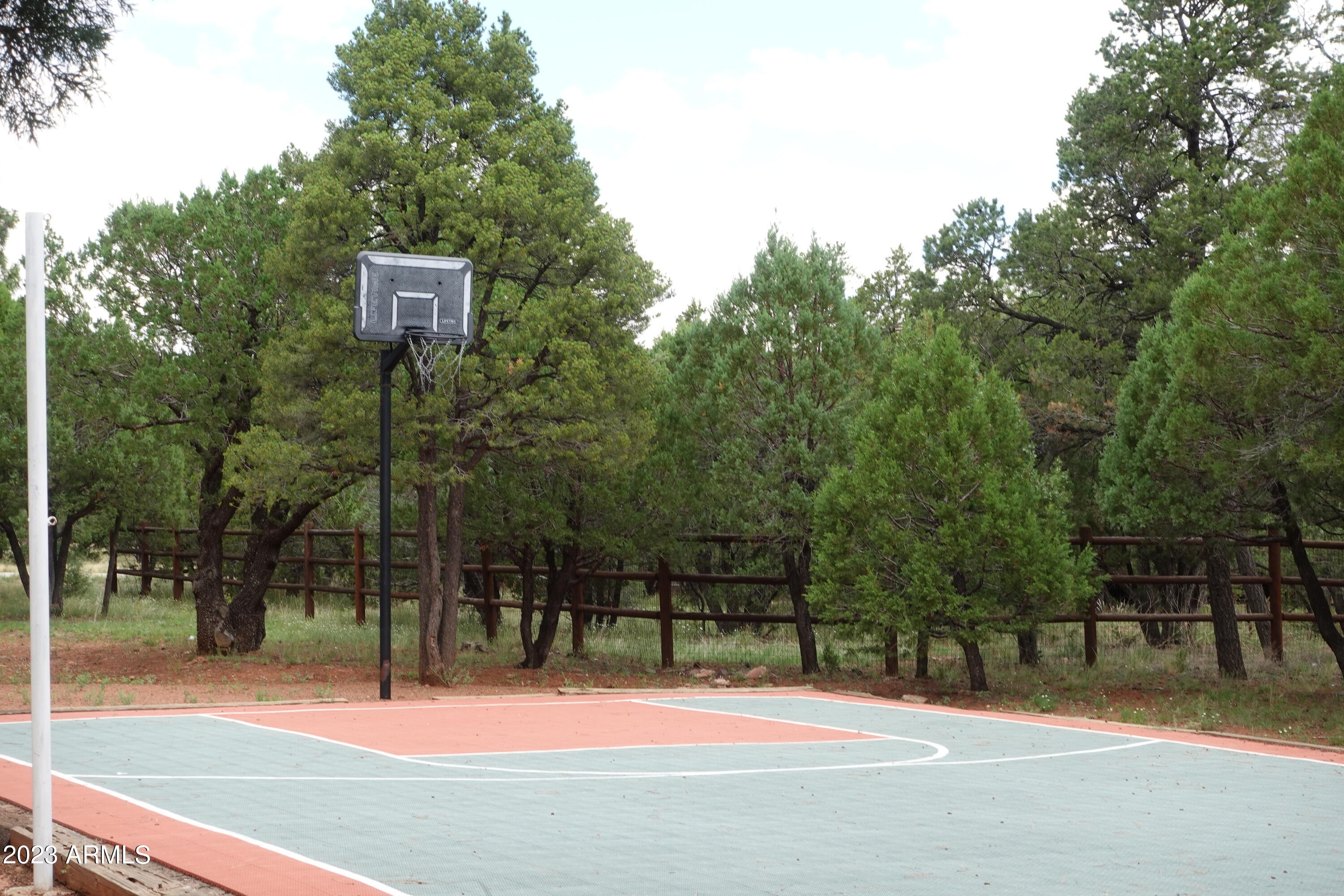 2282 Lindberg Road Overgaard, AZ 85933 - Photo 20 of 30 Hoops Anyone?