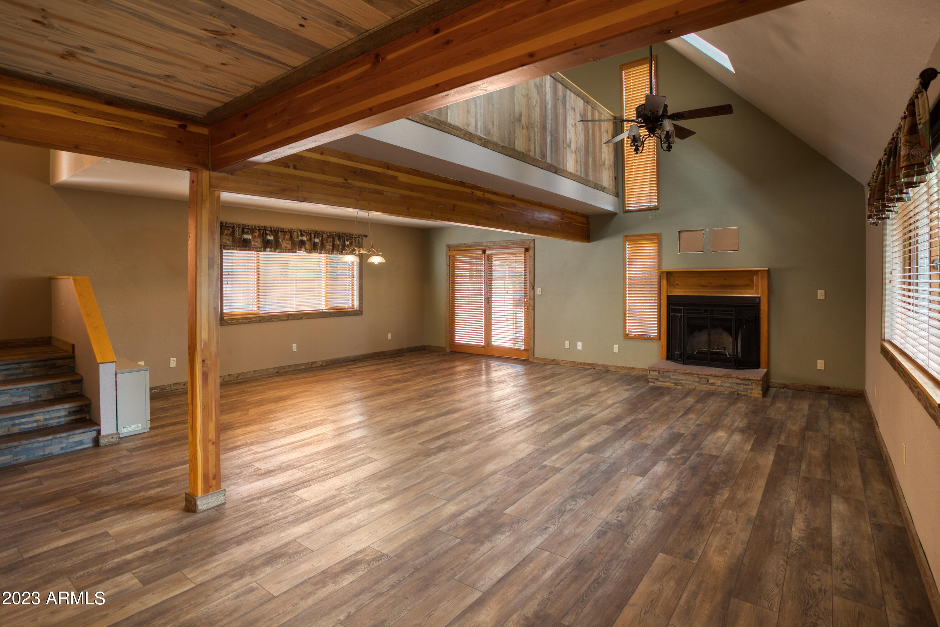 2282 Lindberg Road Overgaard, AZ 85933 - Photo 26 of 30 Family Room and Dining Room