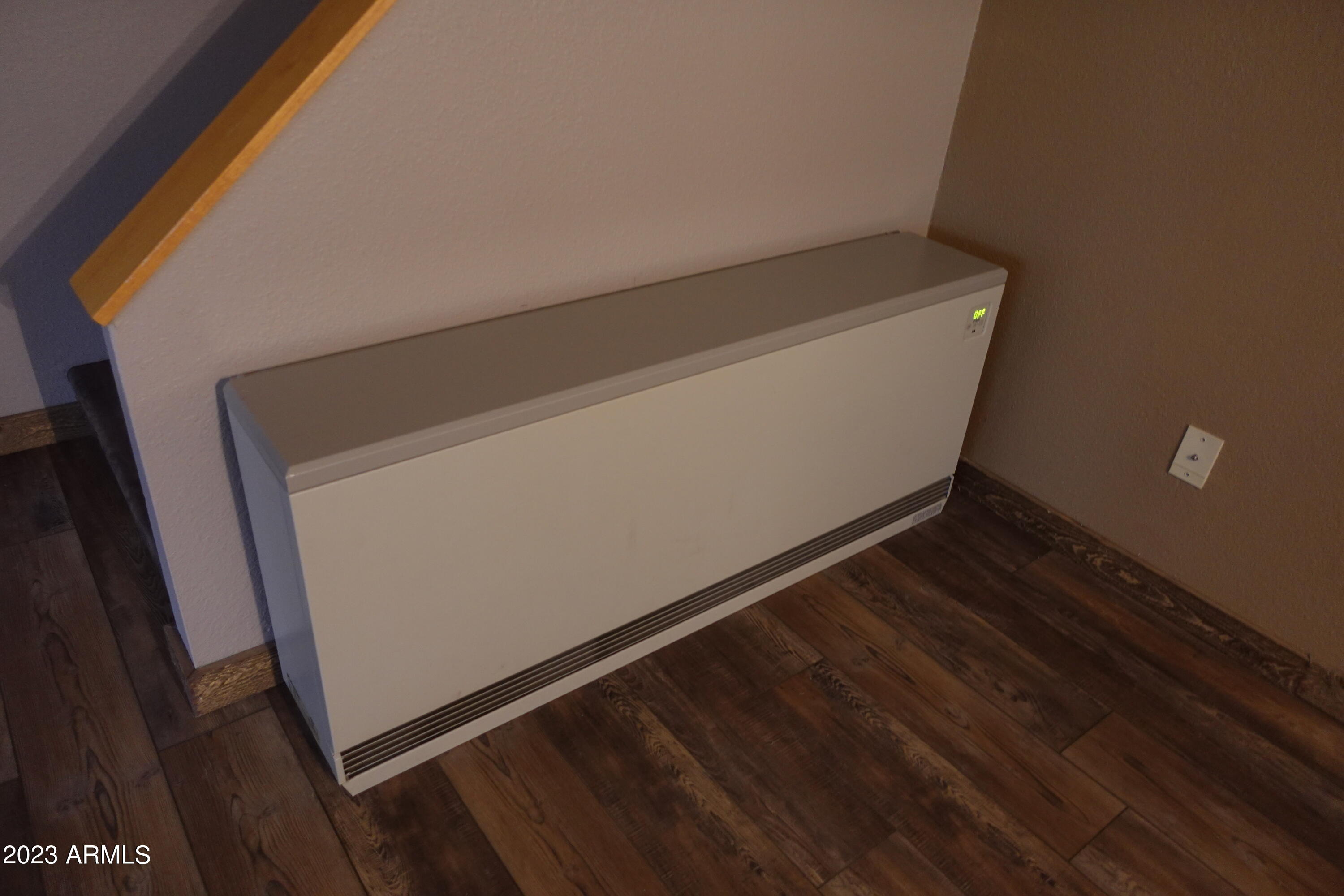 2282 Lindberg Road Overgaard, AZ 85933 - Photo 29 of 30 Powerful Heater!