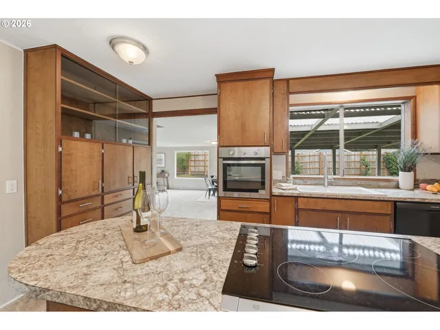 $415,000 | 647 Ellsworth Street, Eugene, OR 97402