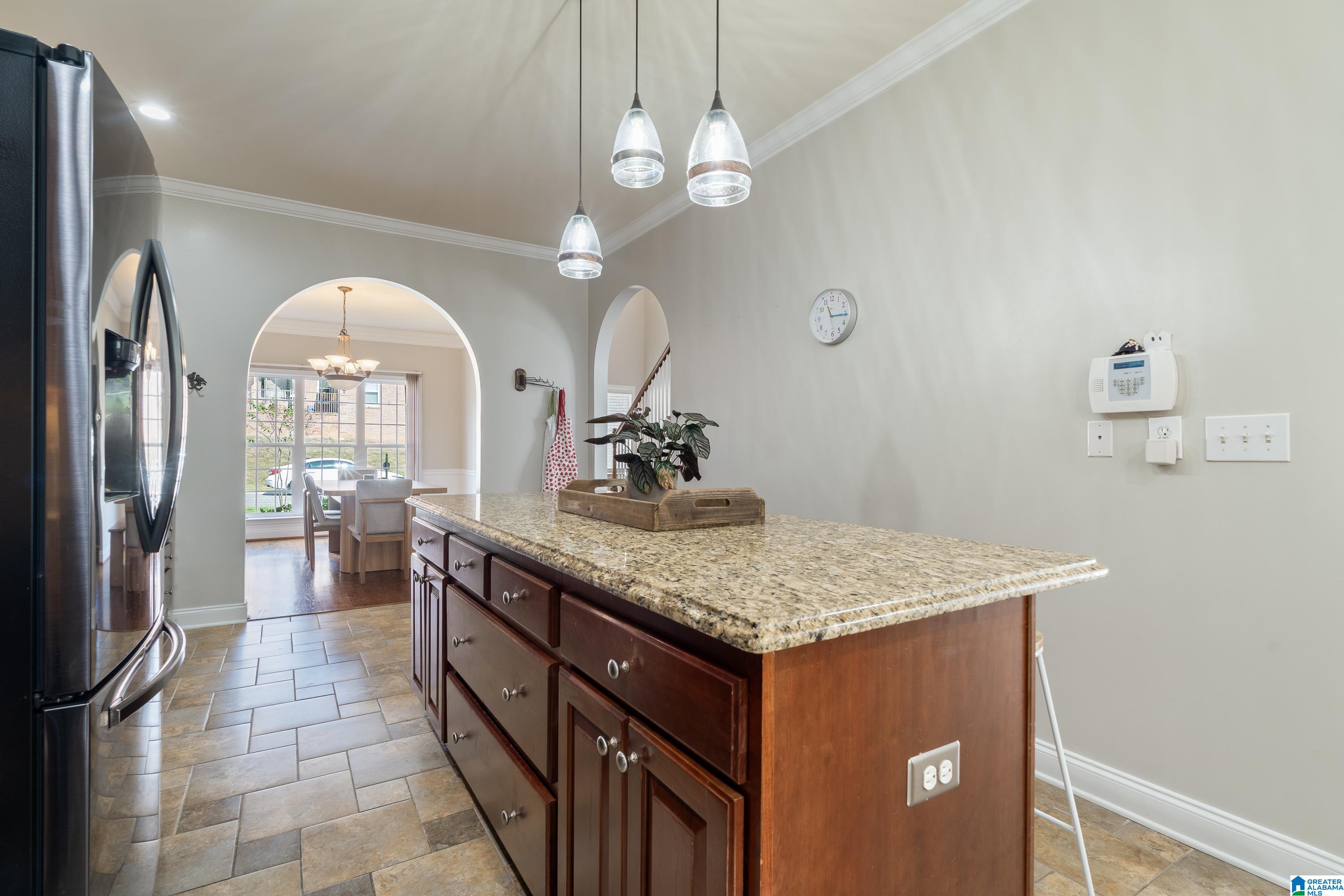 628 Meadow Ridge Drive Birmingham, AL 35242 - Photo 12 of 45