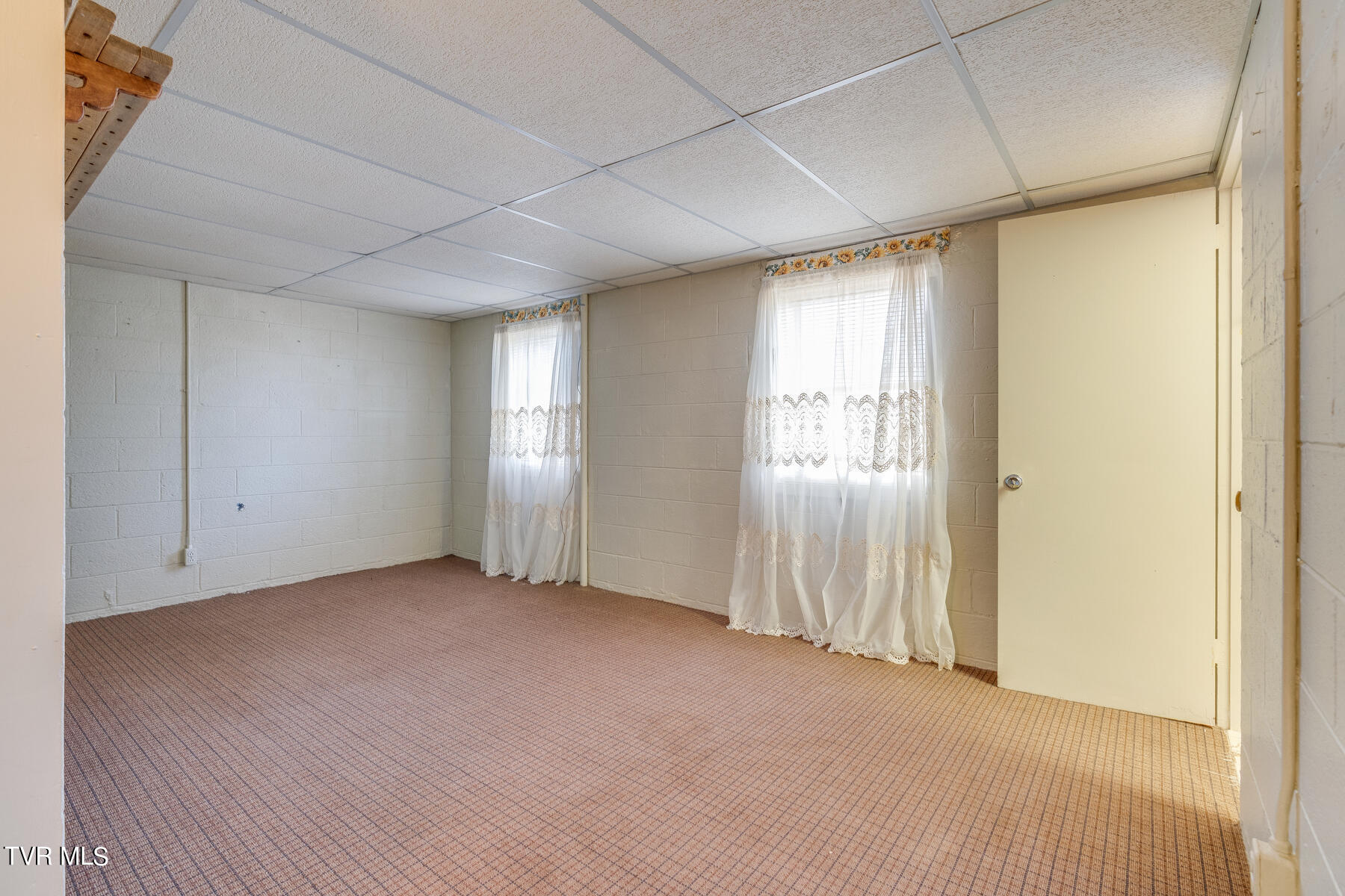 215 McAfee Road Greeneville, TN 37745 - Photo 19 of 27 022