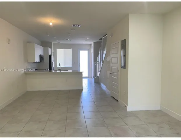 $3,500 | 6455 Northwest 103rd Place, Unit 106, Doral, FL 33178