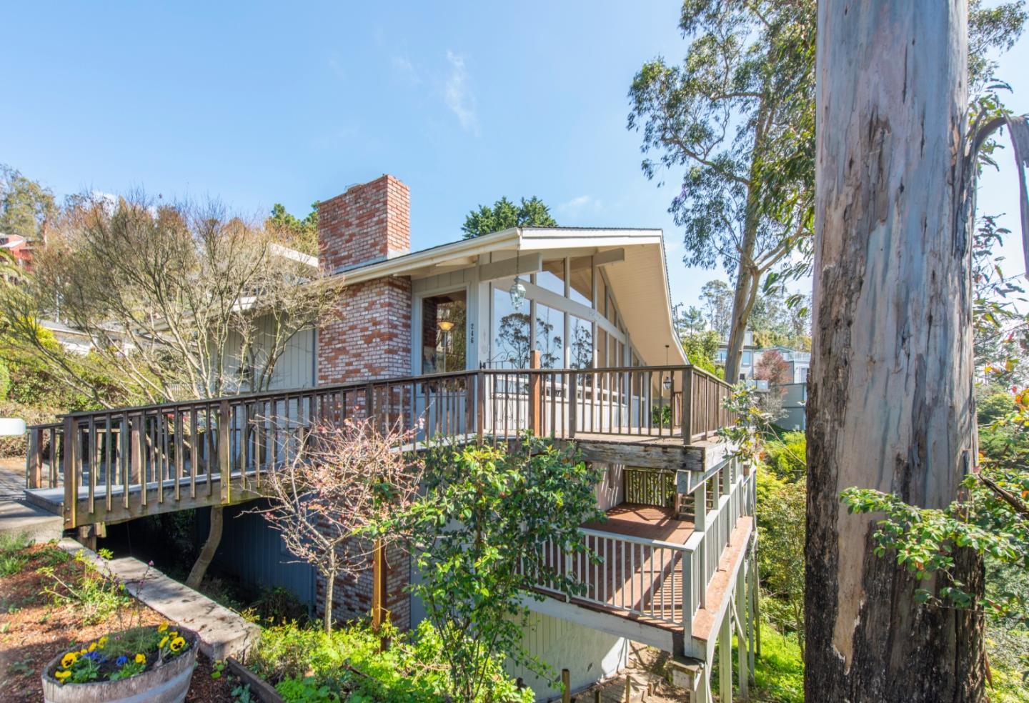 246 San Clemente Road El Granada, CA 94019 - Photo 1 of 16 Gallery Image 1