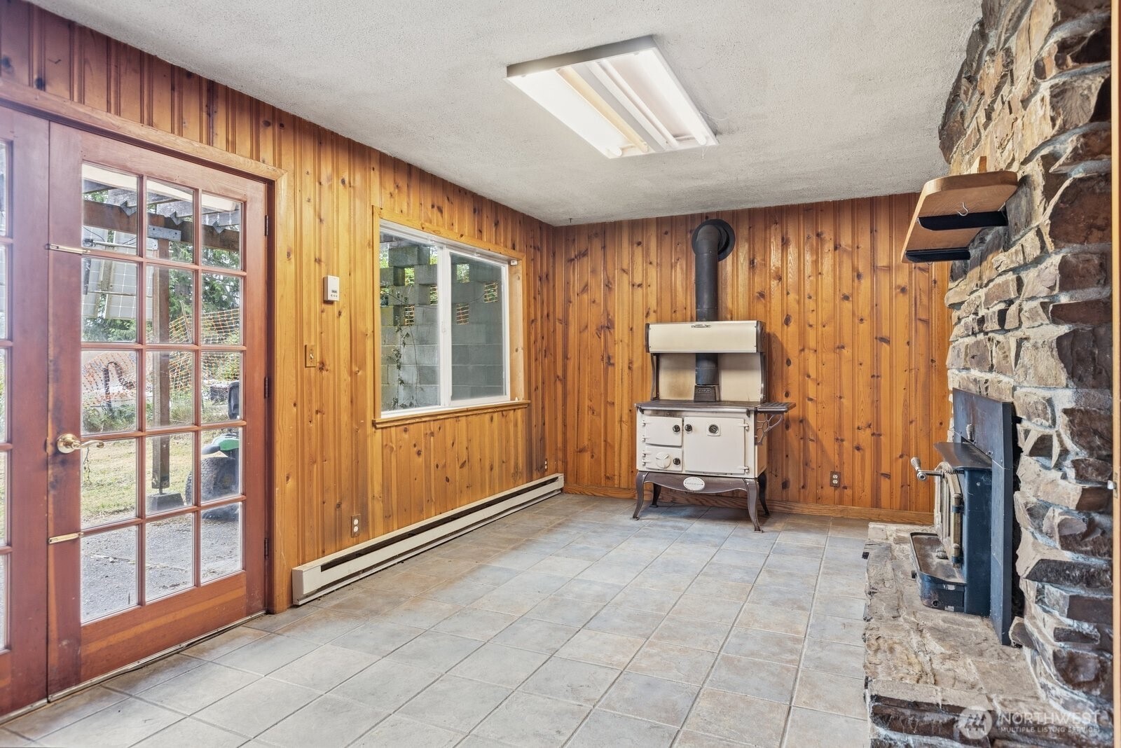 829 Southwest Lake Roesiger Road Snohomish, WA 98290 - Photo 16 of 23