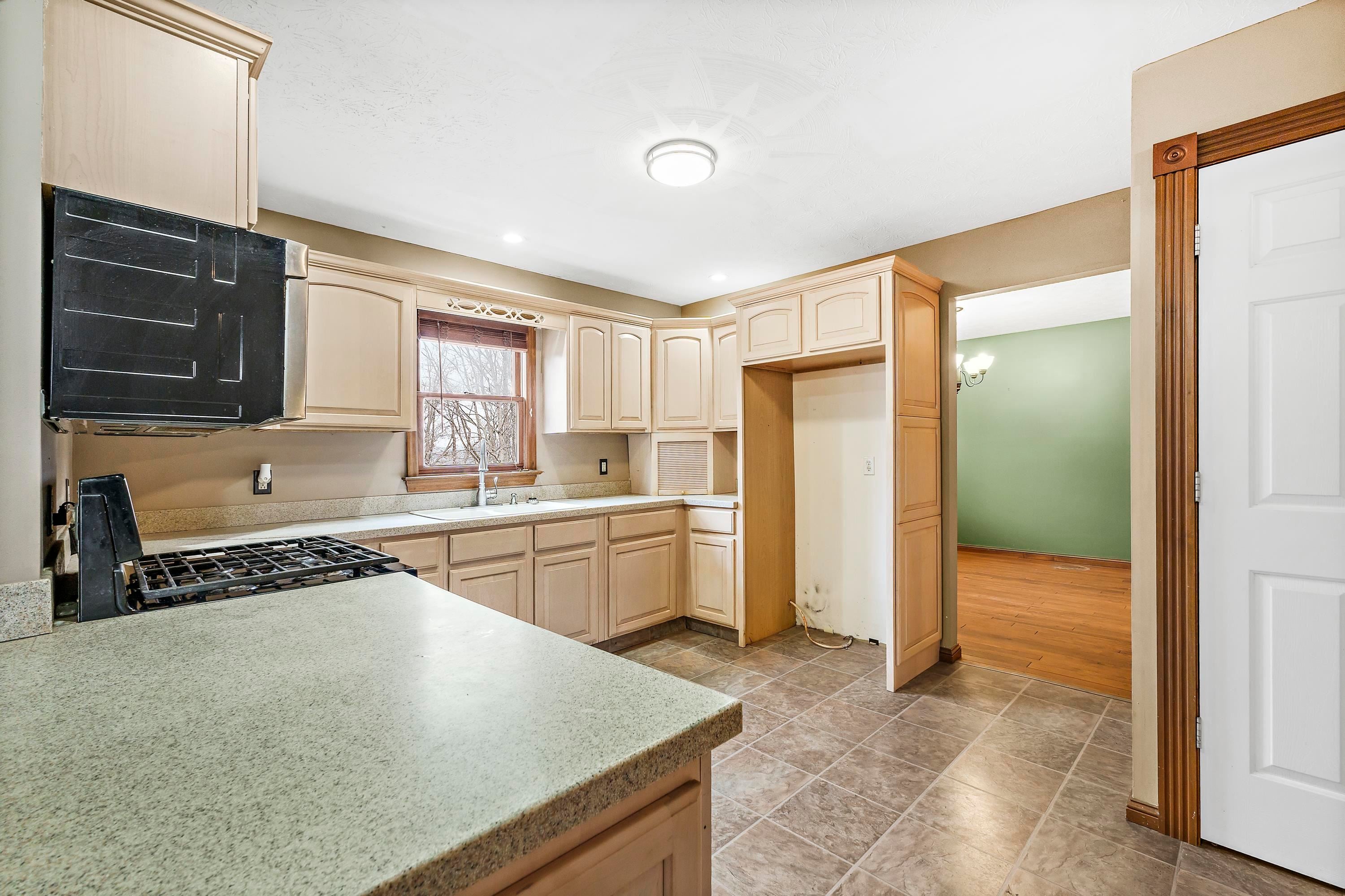 40 Hubbards Heights Road Huntington, WV 25704 - Photo 10 of 32 Gallery Image 10