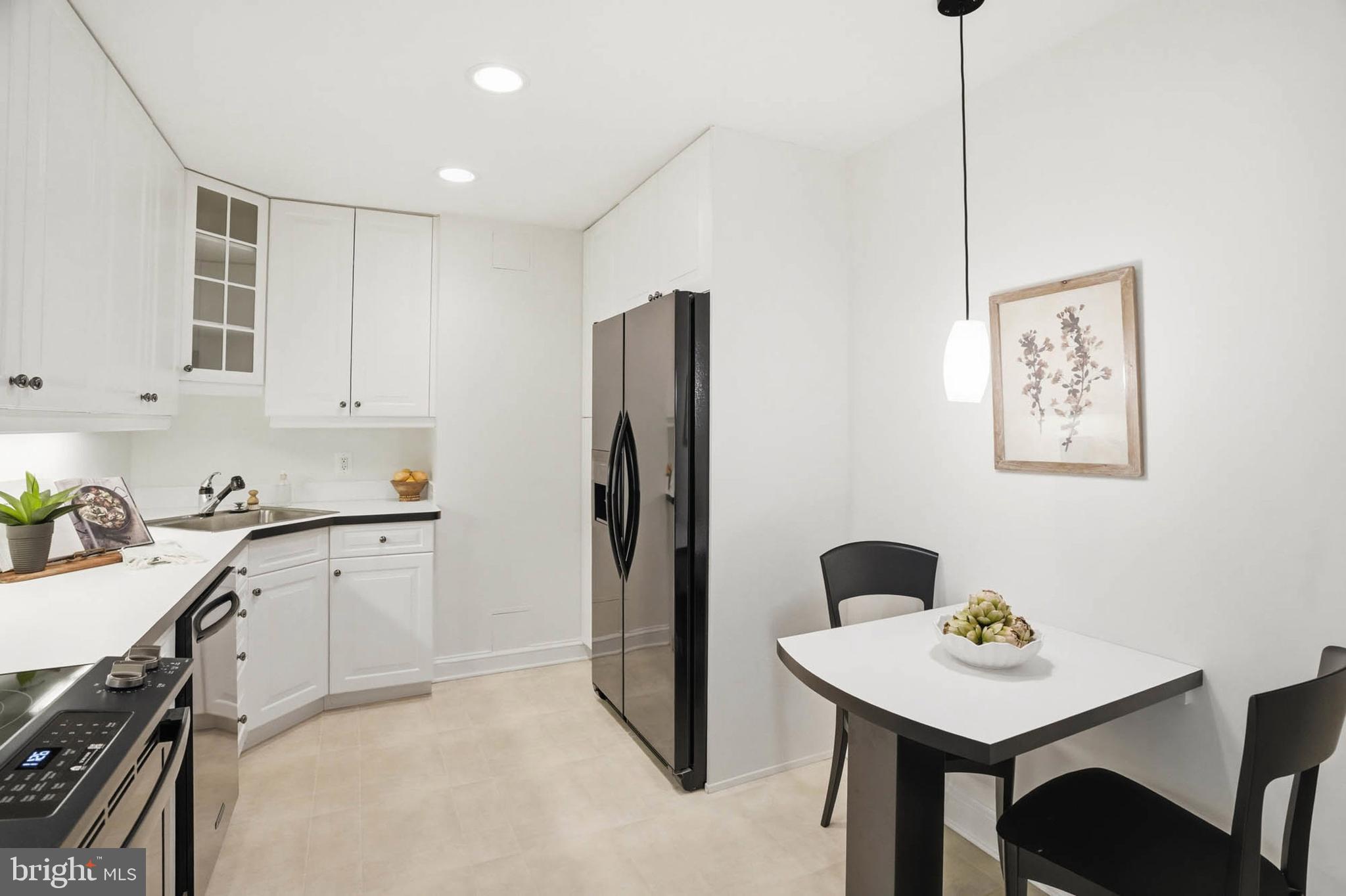 11 Devon Hill Road, Unit B8 Baltimore, MD 21210 - Photo 6 of 34