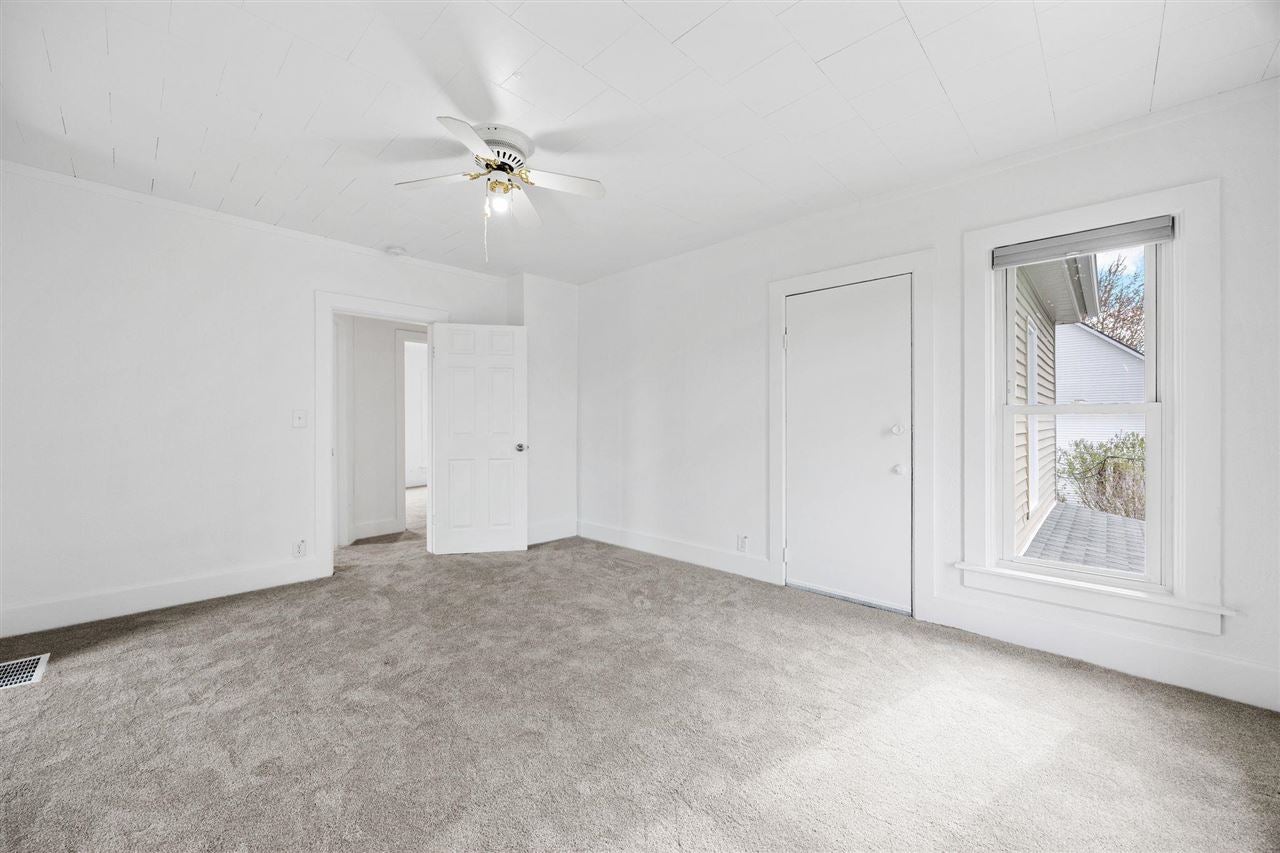 300 Palisades Road Southwest Mount Vernon, IA 52314 - Photo 26 of 31 Gallery Image 26