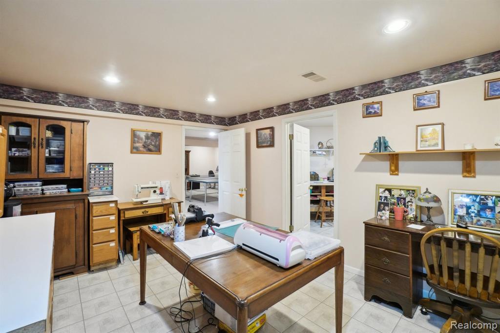 2138 Kennedy Drive Rochester Hills, MI 48309 - Photo 38 of 63