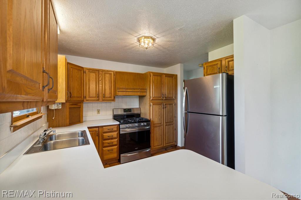 7383 West Mason Road Fowlerville, MI 48836 - Photo 10 of 34 Gallery Image 10