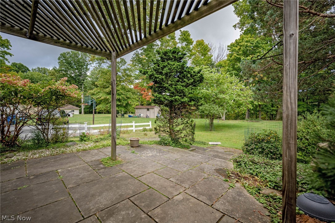 24526 Chardon Road Cleveland, OH 44143 - Photo 9 of 35 Lovely patio!