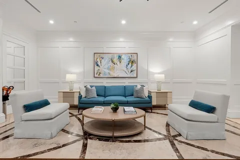 $3,350,000 | 1 Huntington Avenue, Unit 801, Boston, MA 02116