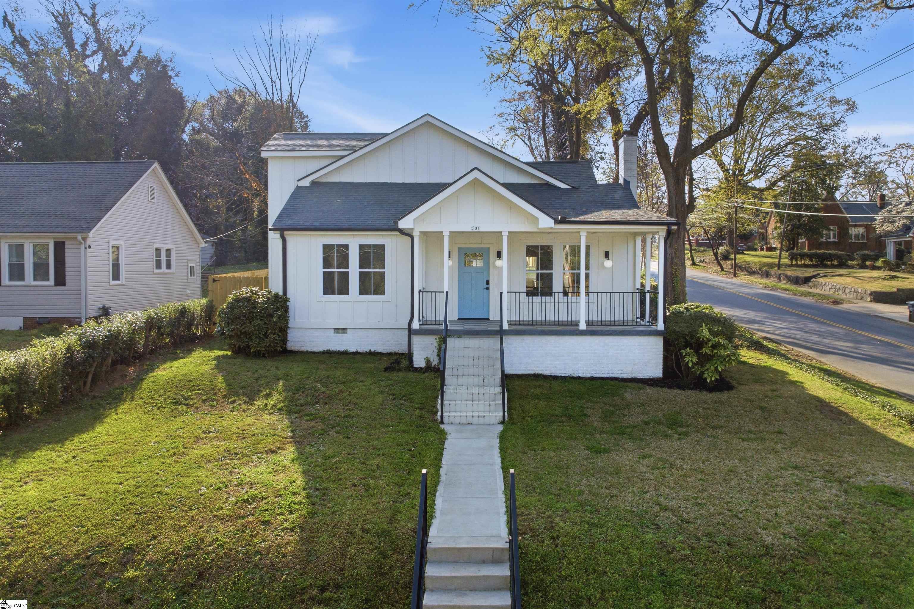 301 Ridgewood Avenue Spartanburg, SC 29306 - Photo 1 of 46