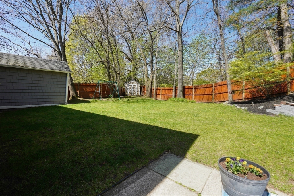 37 Violet Avenue Dedham, MA 02026 - Photo 32 of 35