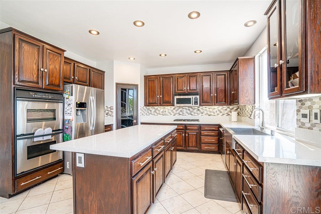 1901 Lagrange Road Chula Vista, CA 91913 - Photo 9 of 25 Gallery Image 9