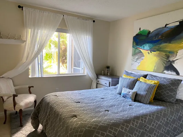 $3,200 | 284 Village Boulevard, Unit 9112, Tequesta, FL 33469