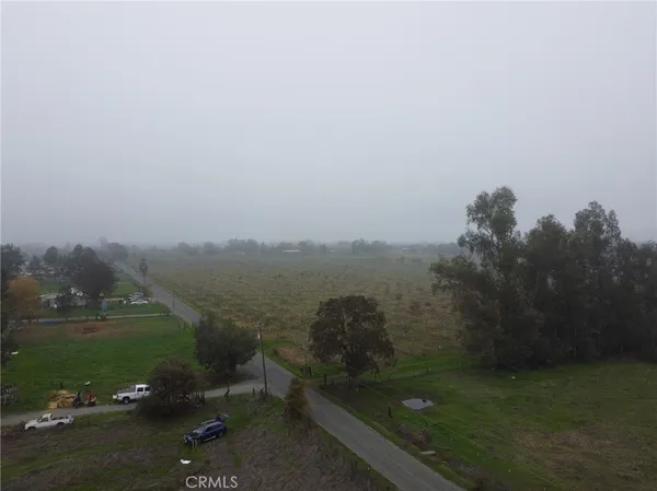 a view of a lake from a yard