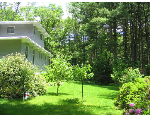 37 Country Corners Road Wayland, MA 01778 - Photo 11 of 11 Gallery Image 11