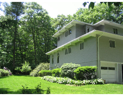 37 Country Corners Road Wayland, MA 01778 - Photo 4 of 11 Gallery Image 4