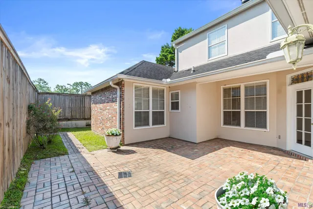 $2,150 | 2168 Quail Oak Drive, Baton Rouge, LA 70808