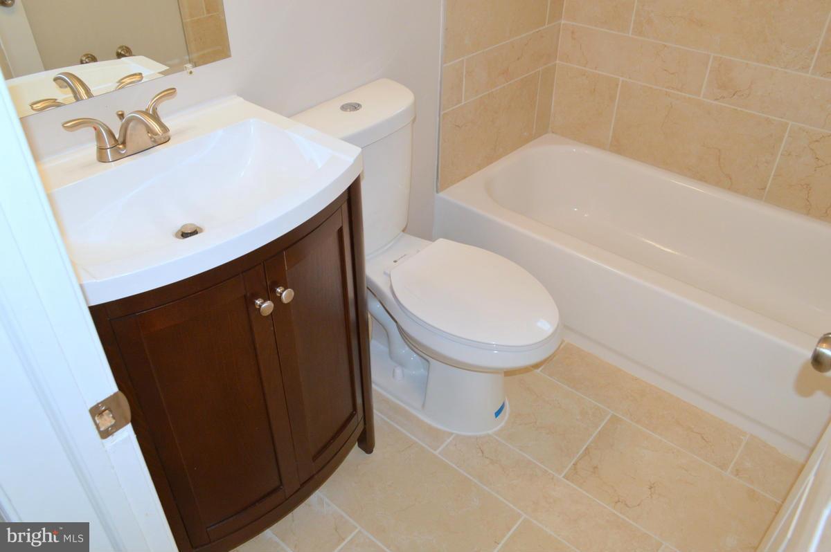 10413 Brunswick Avenue Silver Spring, MD 20902 - Photo 24 of 30 Bath